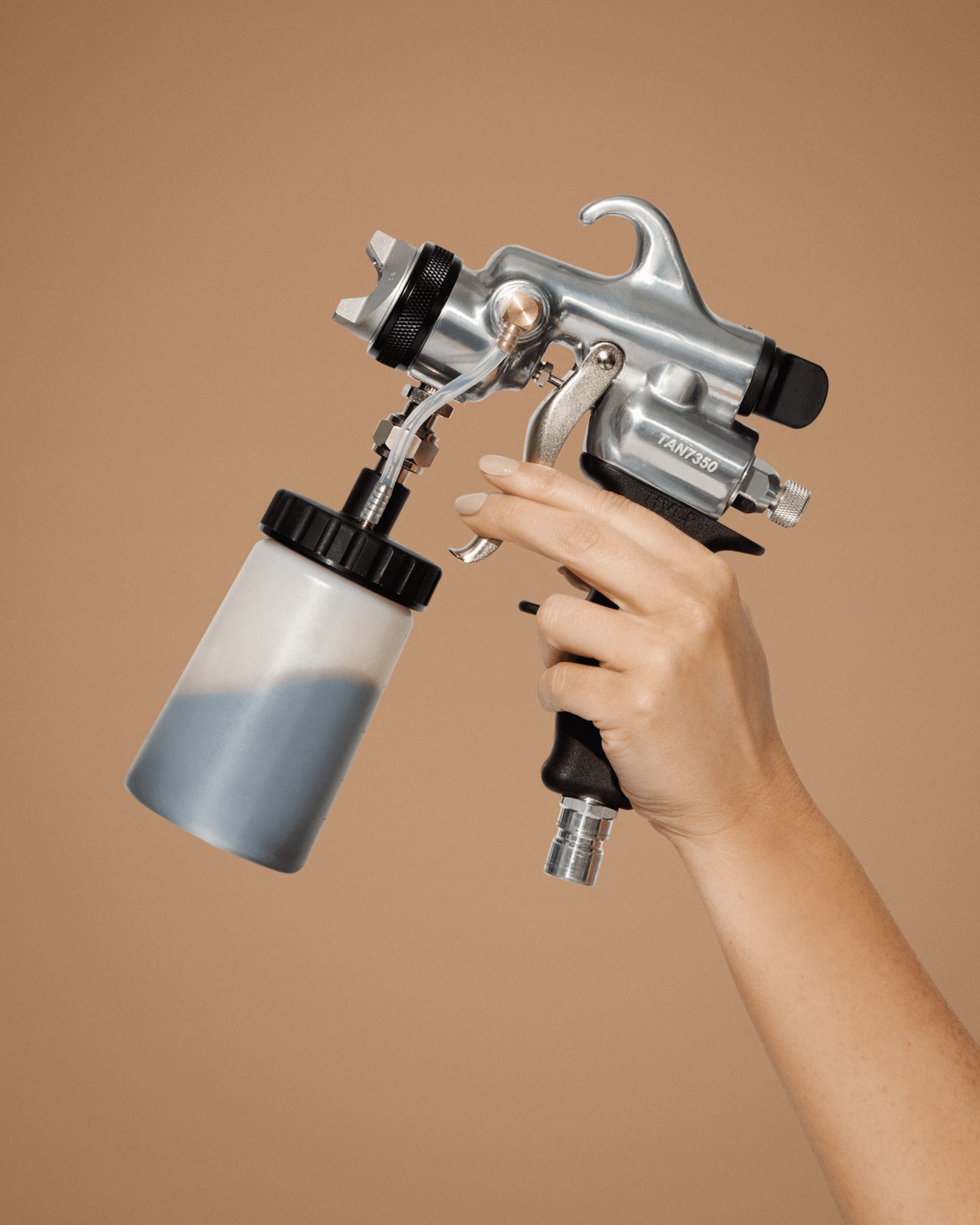 Resolutions for Spray Tan Artists: 6 Ways to Grow Your Business in 2025