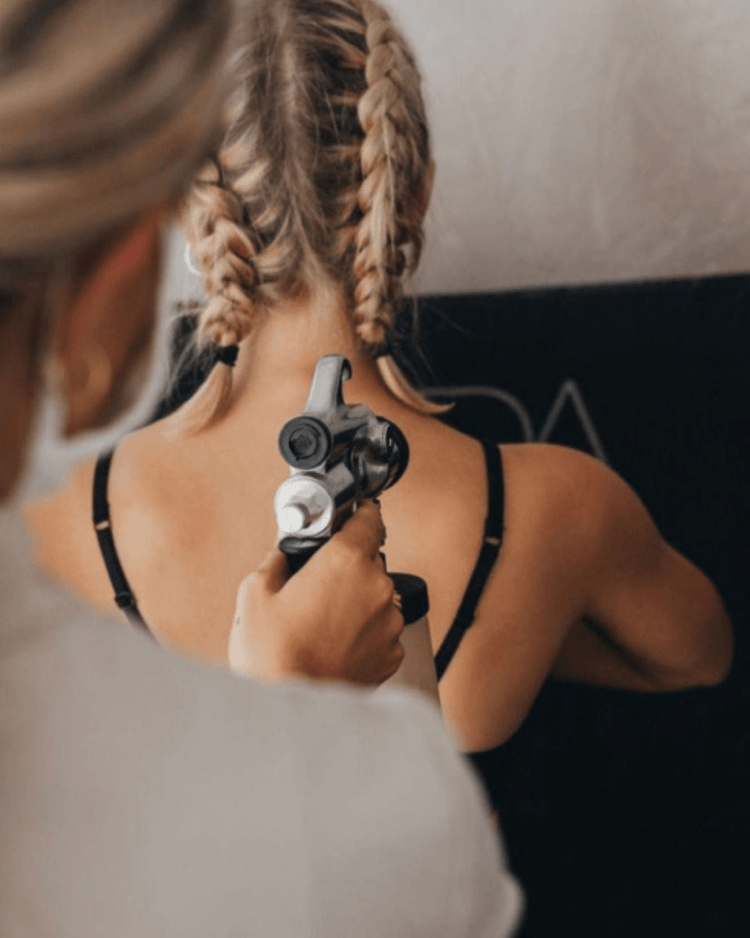 Nuda In-Class Spray Tan Training Canada 5